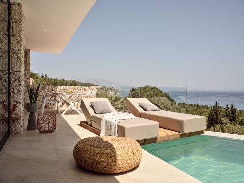THE SALL SUITES COMPLEX B - SEA VIEWS