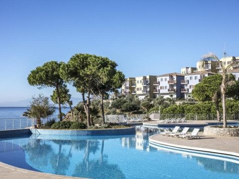 ARIA CLAROS BEACH AND SPA RESORT