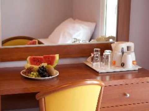 MIRABEL HOTEL