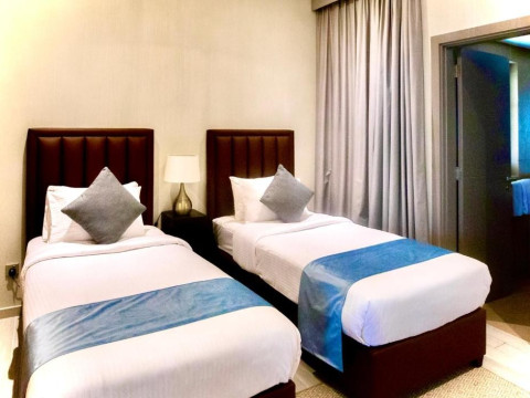 Dragon Hotel & Resort, Amwaj Island