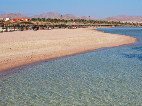 Amwaj Oyoun Resort