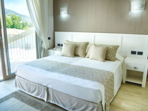 ELIANTOS HOTEL