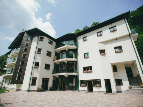 COMPLEX LOSTRITA