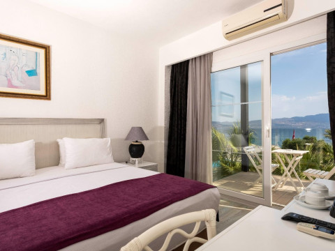CHARM BEACH HOTEL