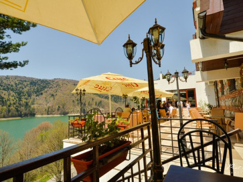 HOTEL VALEA CU PESTI