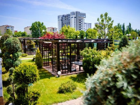 Bacolux Craiovita Hotel And Events