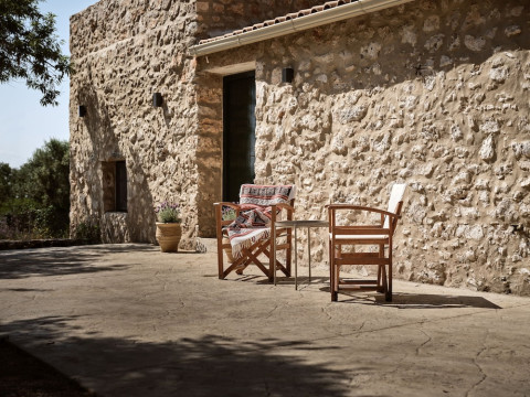 DOUNIAS VILLAGE HOME
