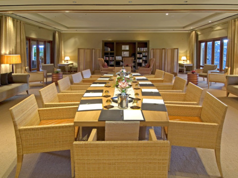 MARADIVA VILLAS RESORT AND SPA