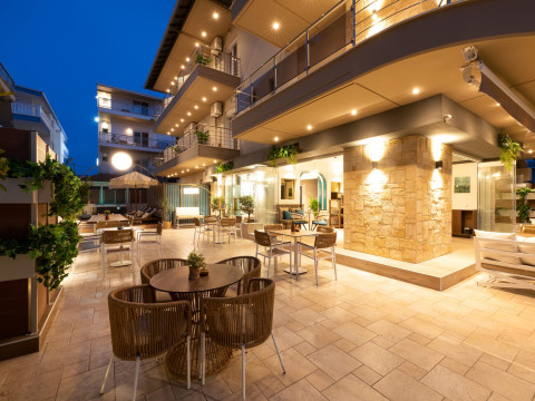 ELLE Rooms  Suites