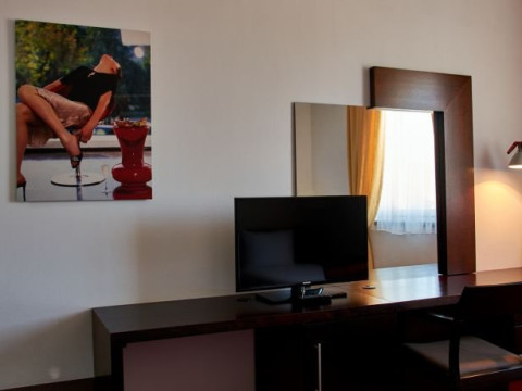 HOTEL CONCORDIA.