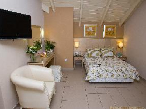 IONIAN PLAZA HOTEL