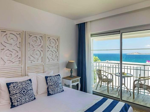 Blue Dreams Resort