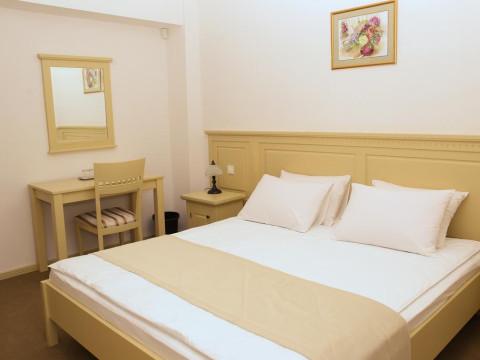HOTEL BOHEMIA