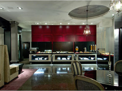 VINCCI PALACE HOTEL