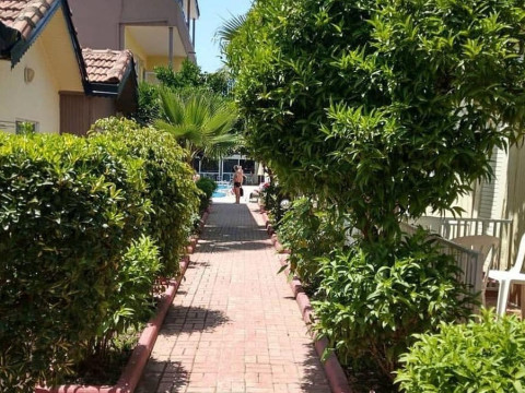 Sayanora Hotel