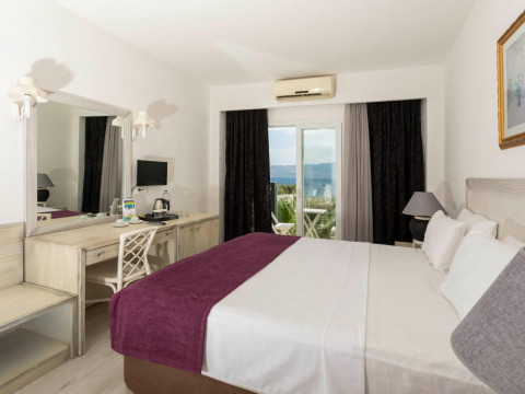 CHARM BEACH HOTEL