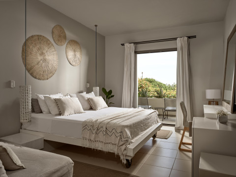 The Bay Hotel & Suite
