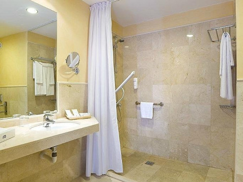 Gloria Palace Royal