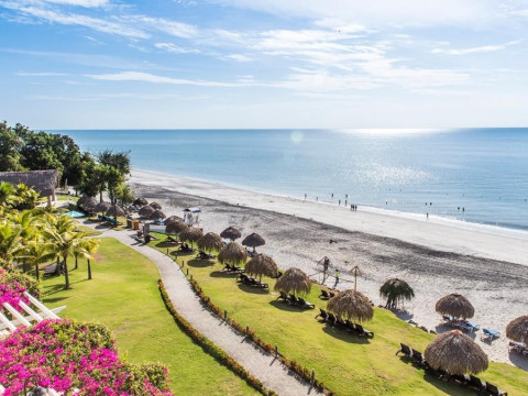 Gran Evenia Bijao Beach Resort