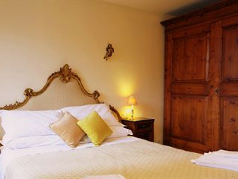 3749 PONTE CHIODO GUEST HOUSE