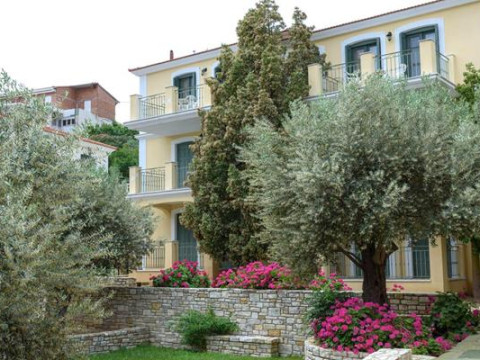 Kyveli Apartments (Vrodathos)