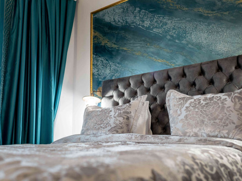 Suru Hotel  Restaurant