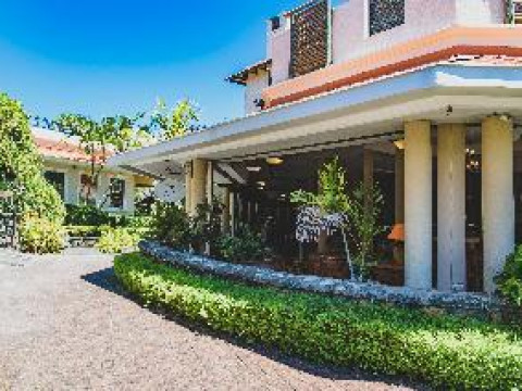 AANARI HOTEL AND SPA