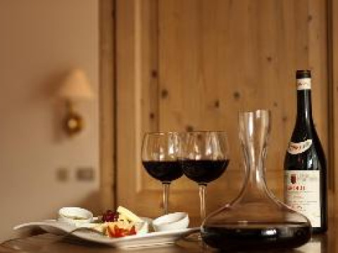 HOTEL ALASKA CORTINA