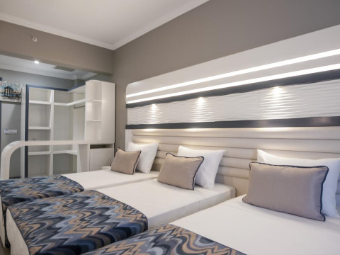 BLUE MARLIN DELUXE SPA&RESORT
