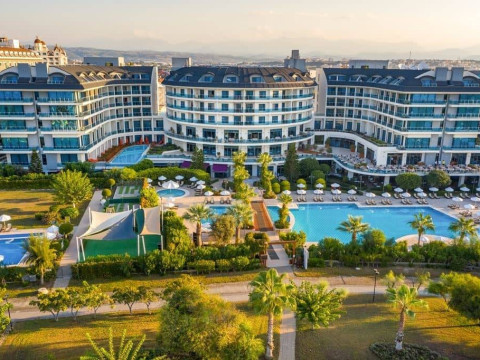 Commodore Elite Suites