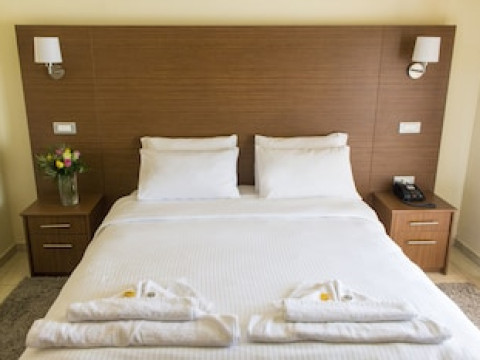 THALASSA APART HOTEL