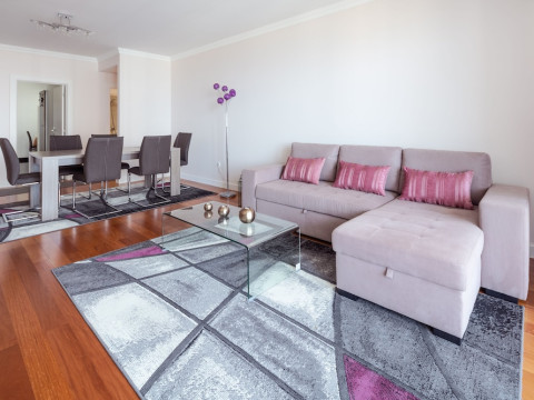 25 - ELEGANT APARTMENT WITH SEAVIEWS