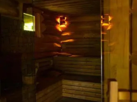 Crossline Lodge