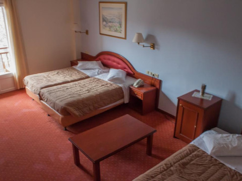 ART PYTHIA HOTEL