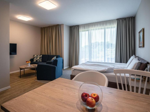 ROMANCE FAMILY SUITES