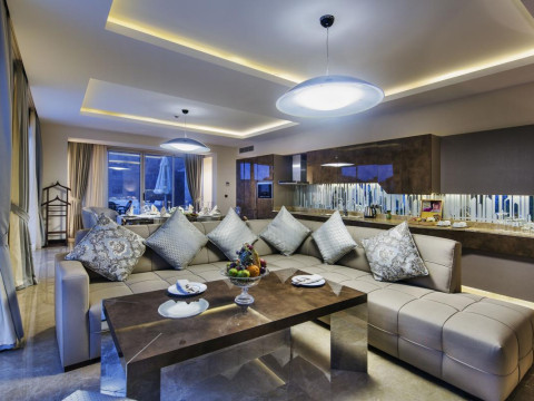 BELLIS DELUXE HOTEL
