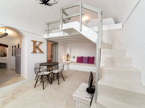 Kampanario Villa Santorini