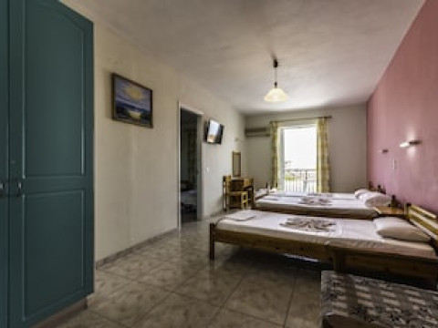 VOSSOS HOTEL APARTMENTS