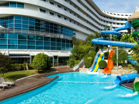 Concorde Deluxe Resort 