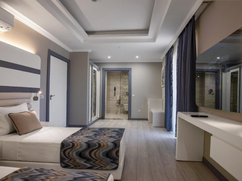 BLUE MARLIN DELUXE SPA&RESORT