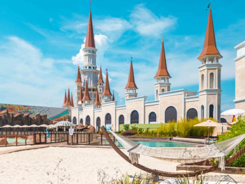 THE LAND OF LEGENDS KINGDOM HOTEL