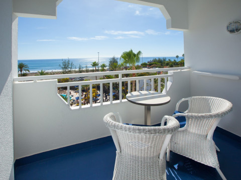 Corallium Beach by Lopesan Hotels
