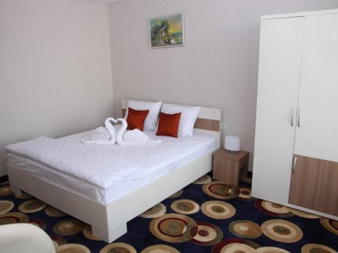 Bella Marina Hotel Plutitor..