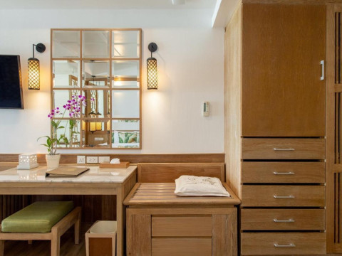 Katathani Phuket Beach Resort