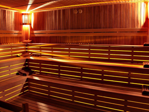 Cratos Premium Hotel