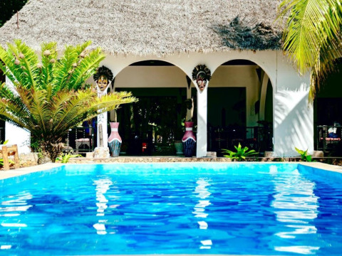 Mambo Ocean Resort
