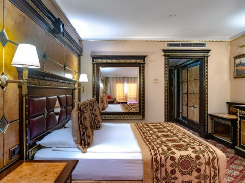 CLUB HOTEL SERA