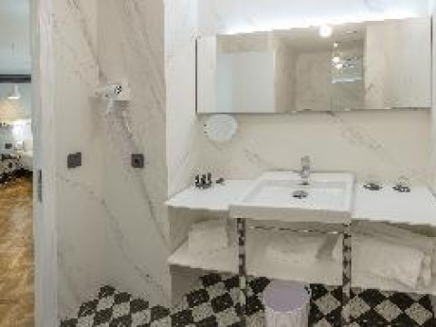 SH INGLES BOUTIQUE HOTEL