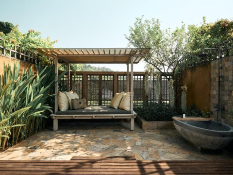 Dinso Resort and Villas Phuket Vignette Collection