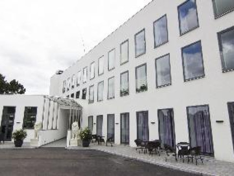 A HOTELS